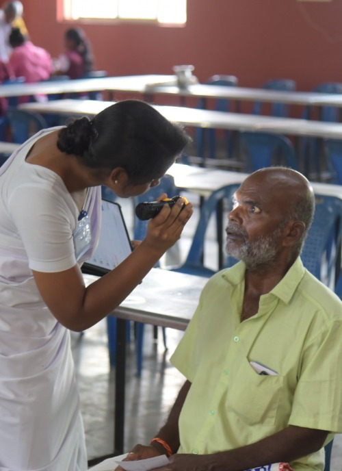 KM Foundation, become a donor